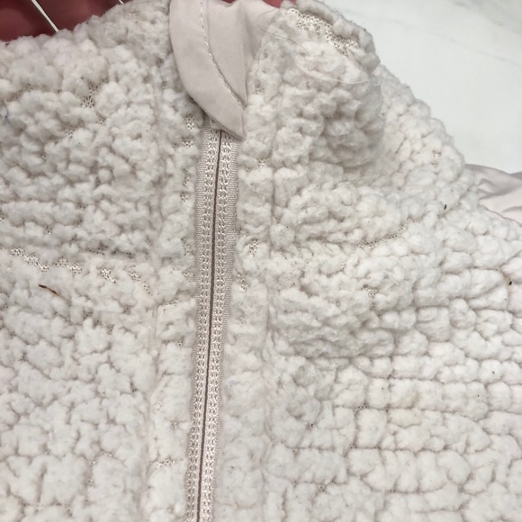 Warm, soft and cozy jacket . One spot on pocket . - Picture 5 of 16